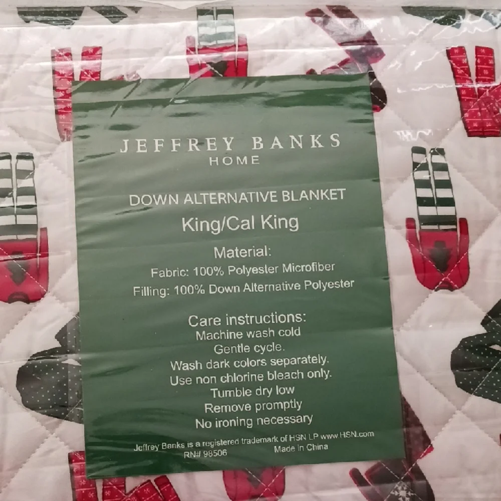 Jeffrey Banks Home King Size Down Alternative Blanket In 